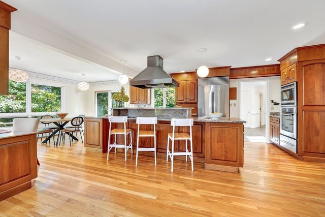 33 River Ridge, Sudbury, MA 01776