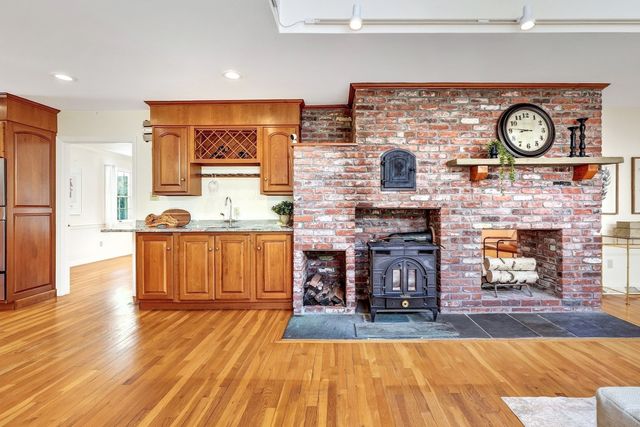 33 River Ridge, Sudbury, MA 01776