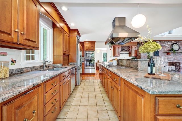 33 River Ridge, Sudbury, MA 01776