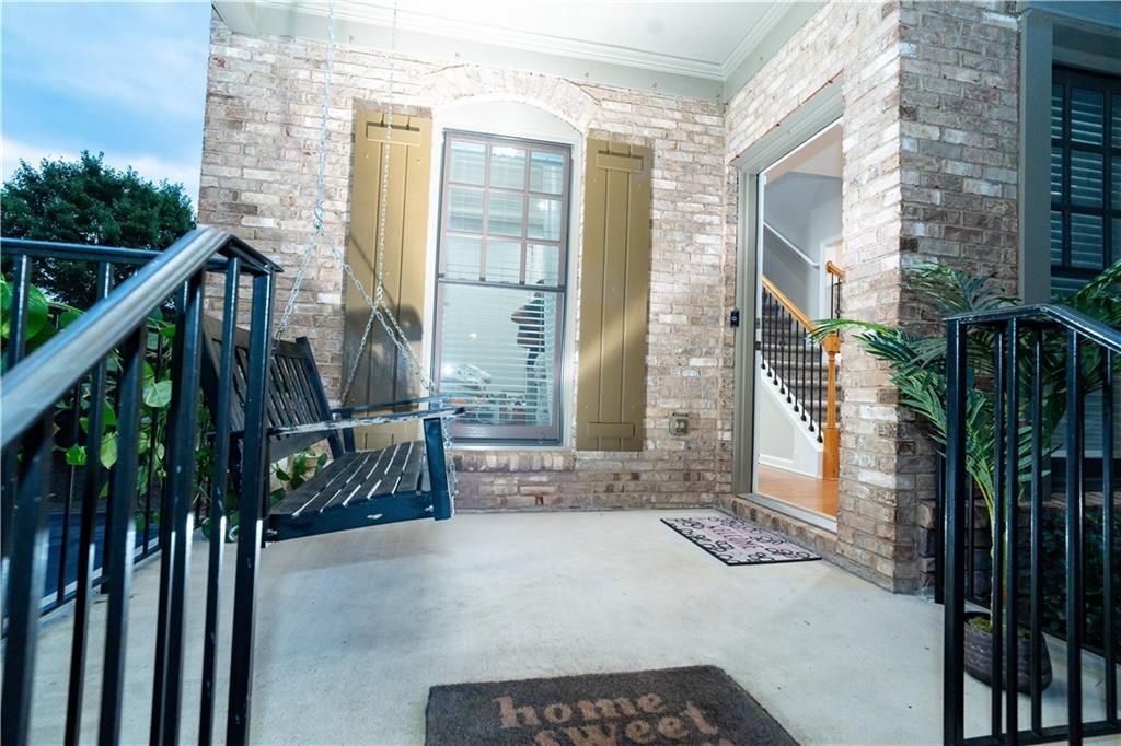 Image 3 of property listing at 1255 Faircrest Crossing Drive, Alpharetta, GA 30004