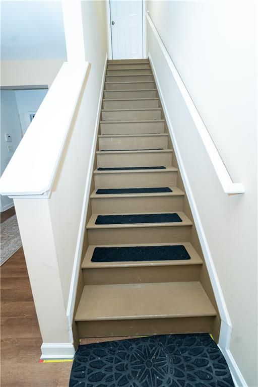 Image 33 of property listing at 1255 Faircrest Crossing Drive, Alpharetta, GA 30004