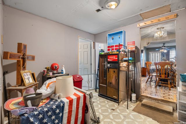 116 Parkview, San Antonio, TX 78210