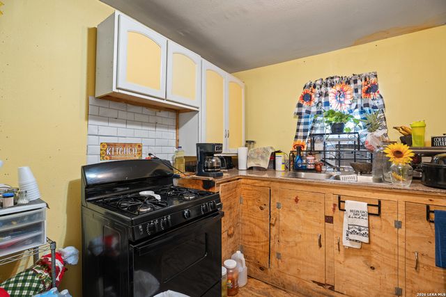 116 Parkview, San Antonio, TX 78210