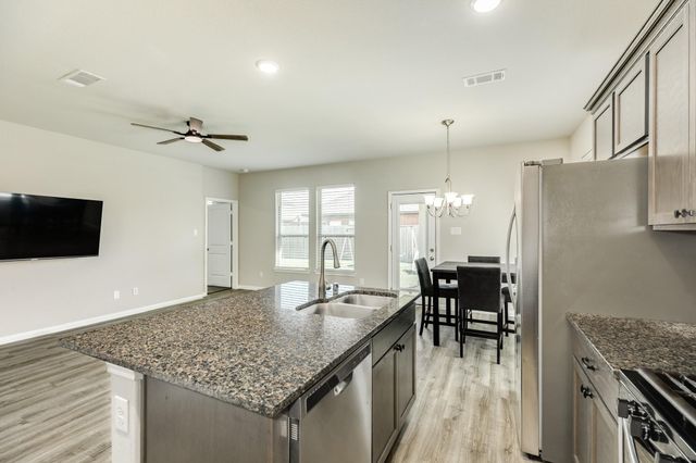 765 Rosewood Lane, Angleton, TX 77515