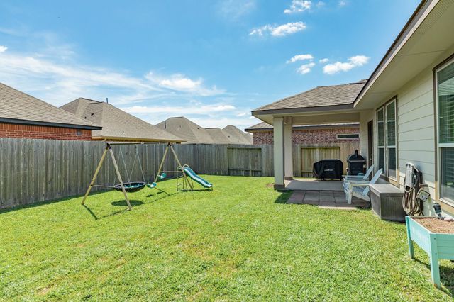 765 Rosewood Lane, Angleton, TX 77515