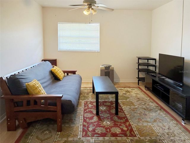 501 NW 15TH AVENUE 4, Gainesville, FL 32601