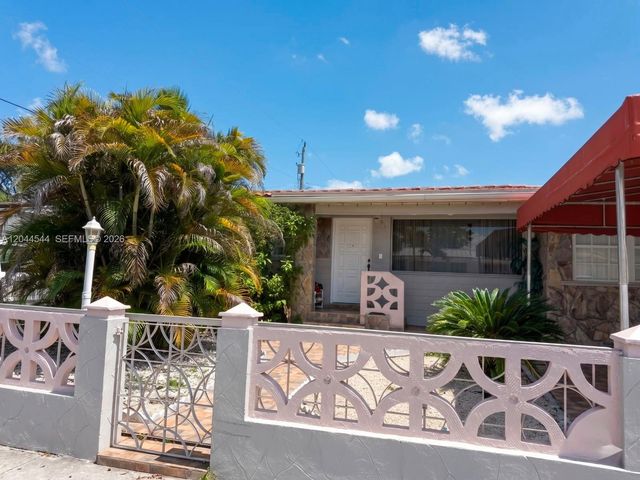 974 SE 1st St 974, Hialeah, FL 33010