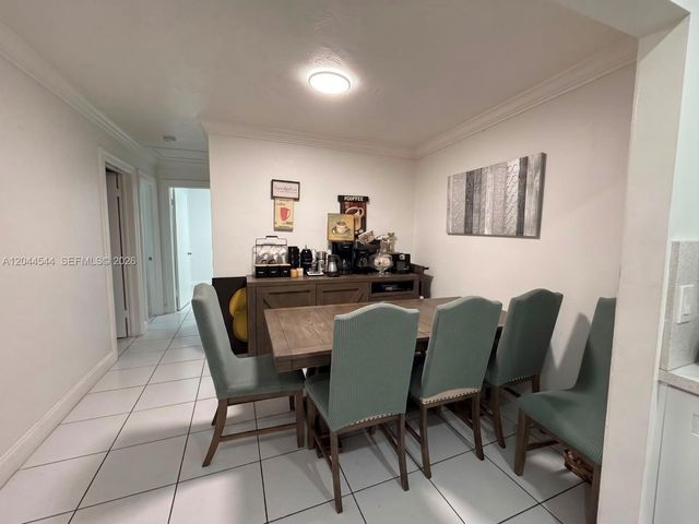 974 SE 1st St 974, Hialeah, FL 33010