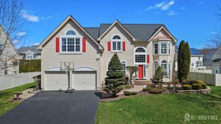 4 Bernadette Circle, South Brunswick, NJ 08852