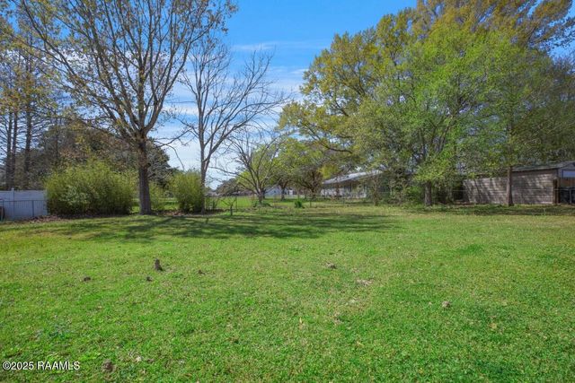 2018 La Belle Villa Road, New Iberia, LA 70563