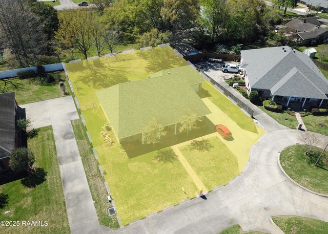 2018 La Belle Villa Road, New Iberia, LA 70563