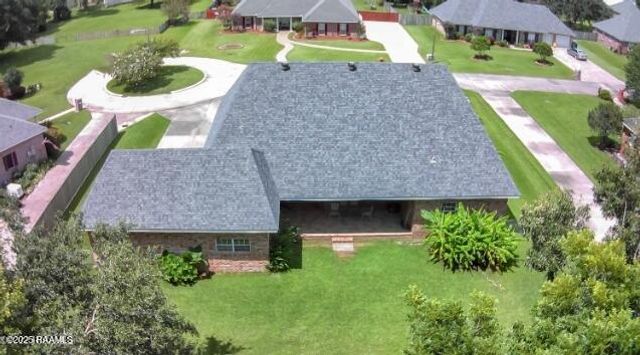 2018 La Belle Villa Road, New Iberia, LA 70563