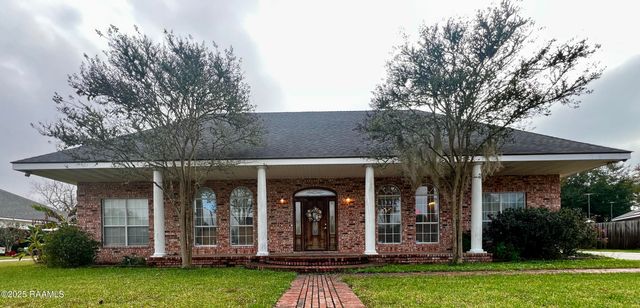 2018 La Belle Villa Road, New Iberia, LA 70563