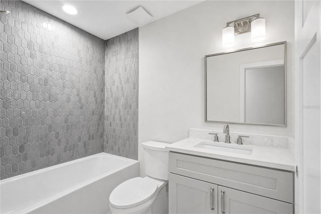2540 1ST AVENUE N, St Petersburg, FL 33713