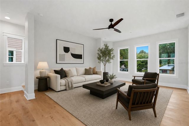 2540 1ST AVENUE N, St Petersburg, FL 33713
