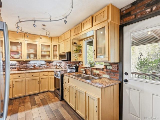 8829 Black Mountain Dr, Conifer, CO 80433