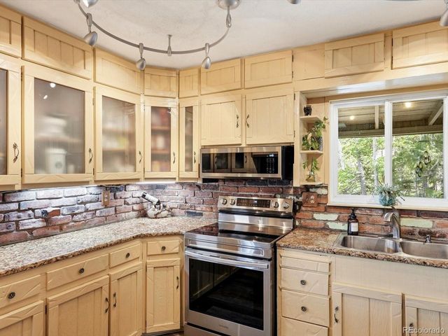 8829 Black Mountain Dr, Conifer, CO 80433