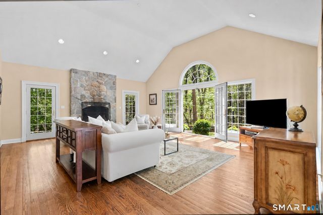 96 Harpsichord Turnpike, Stamford, CT 06903