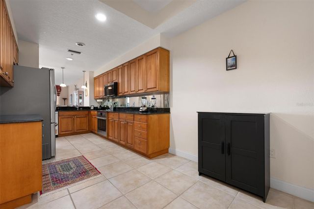 610 RIVIERA DUNES WAY 307, Palmetto, FL 34221