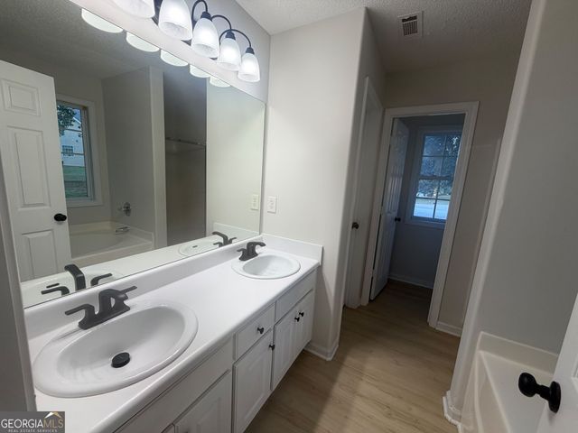 637 Skyland Drive, Winder, GA 30680