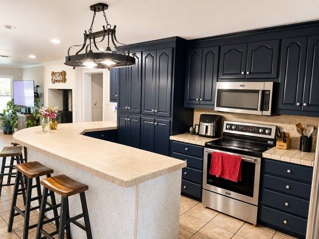 1817 County Road 3327, Greenville, TX 75402