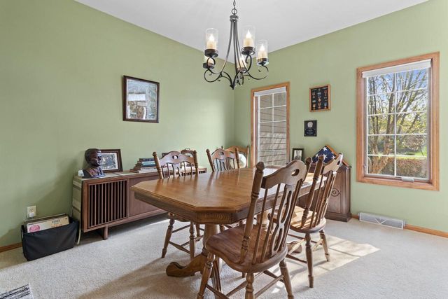 N64W27266 Maple STREET, Sussex, WI 53089