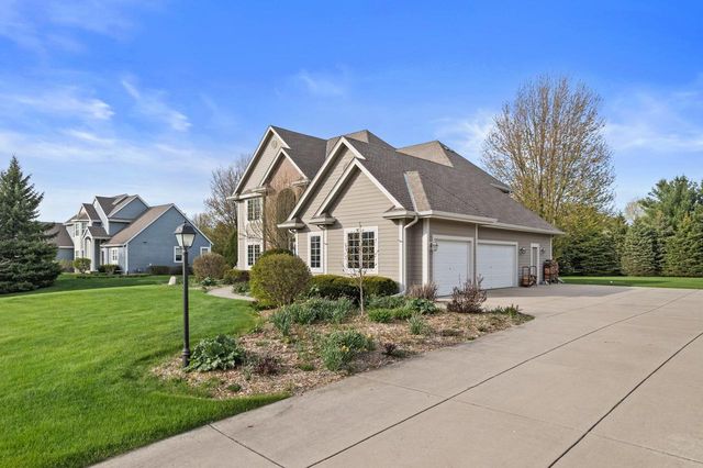 N64W27266 Maple STREET, Sussex, WI 53089
