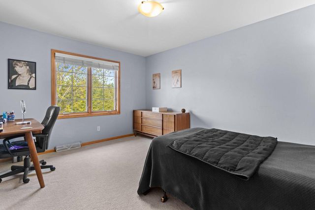 N64W27266 Maple STREET, Sussex, WI 53089