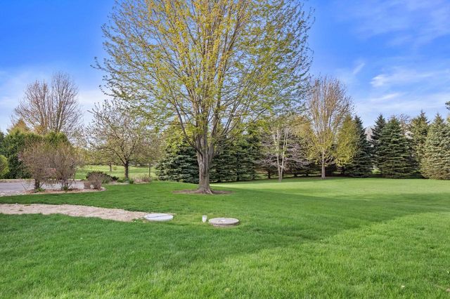 N64W27266 Maple STREET, Sussex, WI 53089