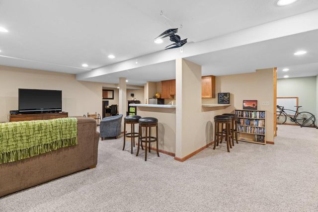 N64W27266 Maple STREET, Sussex, WI 53089
