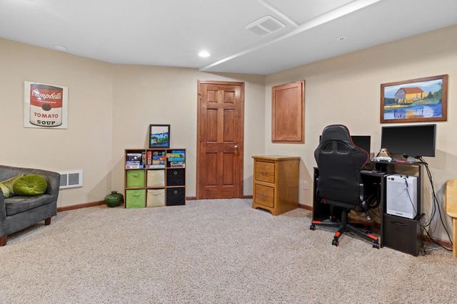 N64W27266 Maple STREET, Sussex, WI 53089