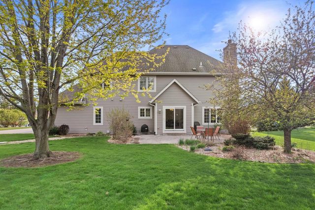 N64W27266 Maple STREET, Sussex, WI 53089