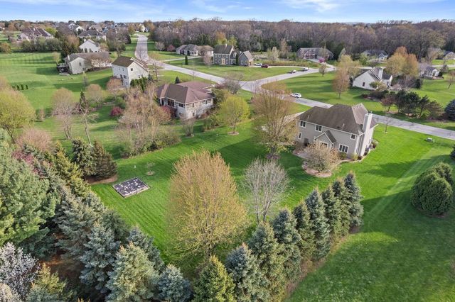 N64W27266 Maple STREET, Sussex, WI 53089