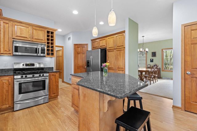 N64W27266 Maple STREET, Sussex, WI 53089