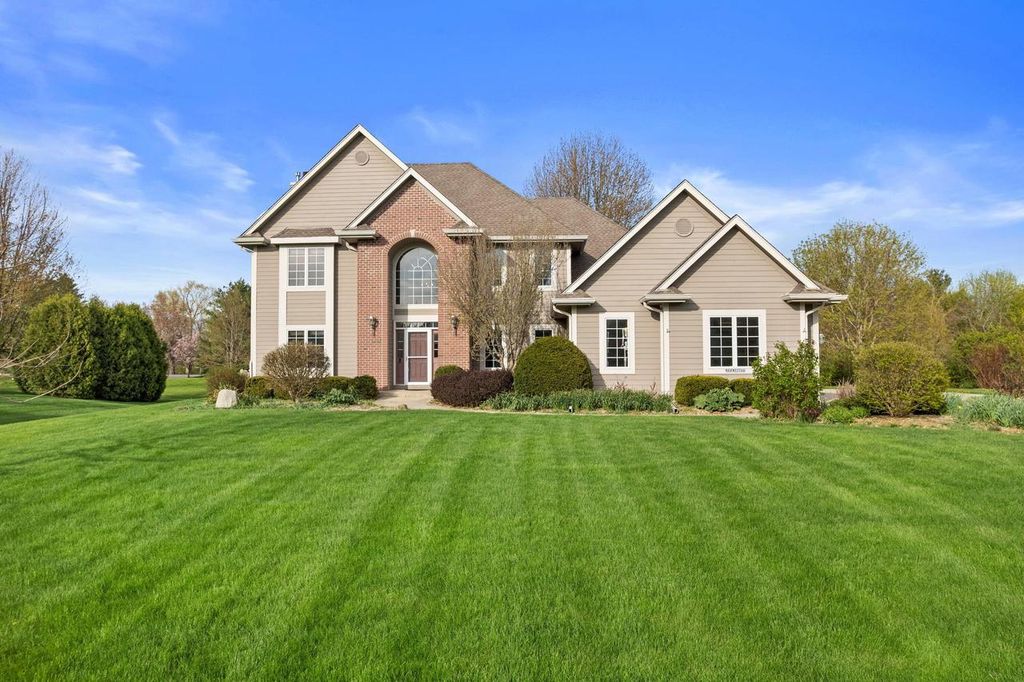 N64W27266 Maple STREET, Sussex, WI 53089
