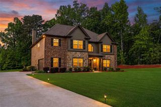 3 Westwood Lake Drive, Newnan, GA 30263