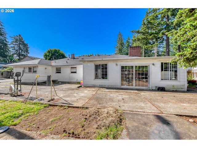 15705 Se POWELL Blvd, Portland, OR 97236