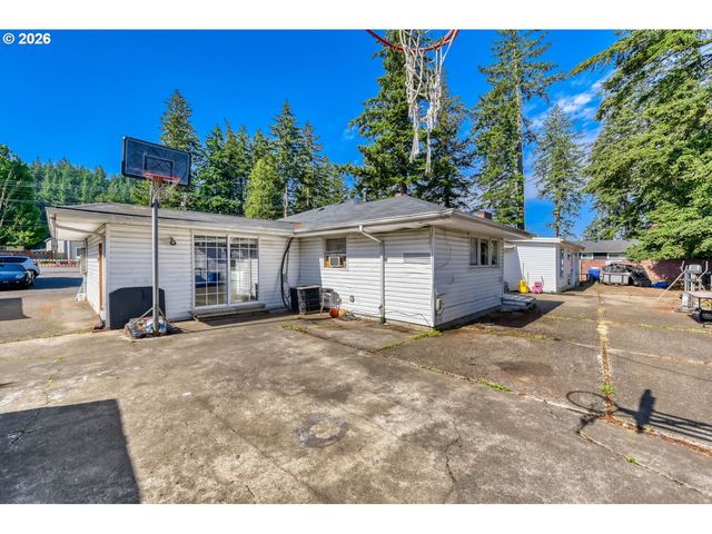 15705 Se POWELL Blvd, Portland, OR 97236
