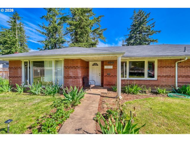 15705 Se POWELL Blvd, Portland, OR 97236