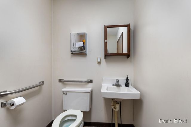 2389 N State Road, Ionia, MI 48846