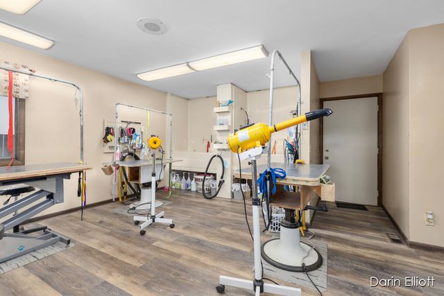 2389 N State Road, Ionia, MI 48846