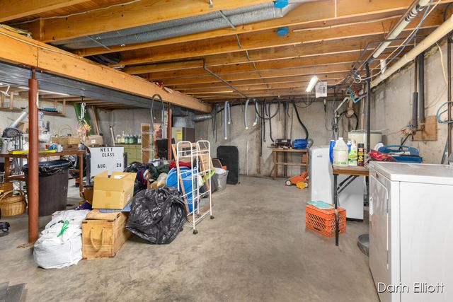 2389 N State Road, Ionia, MI 48846