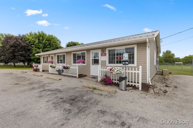 2389 N State Road, Ionia, MI 48846