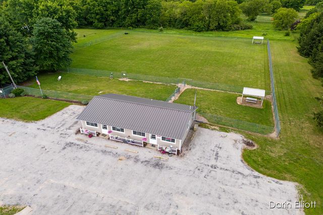 2389 N State Road, Ionia, MI 48846