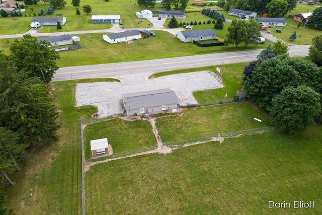 2389 N State Road, Ionia, MI 48846