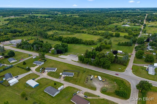 2389 N State Road, Ionia, MI 48846