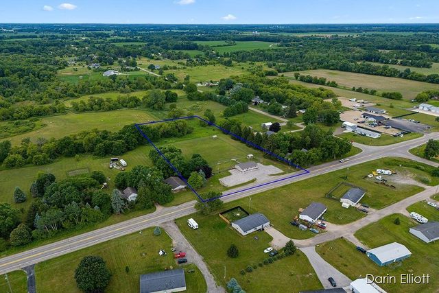 2389 N State Road, Ionia, MI 48846