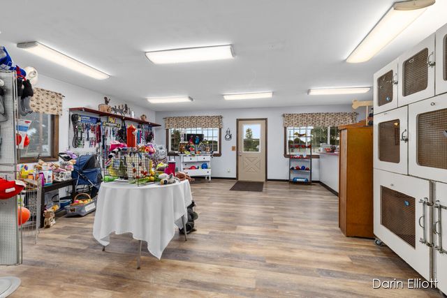 2389 N State Road, Ionia, MI 48846