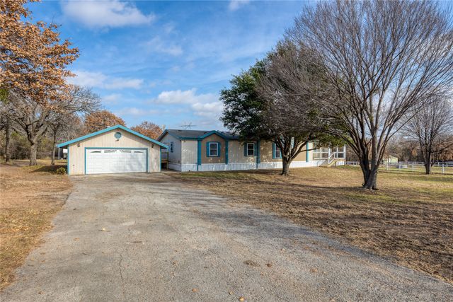 156 Northwoods Court, Azle, TX 76020