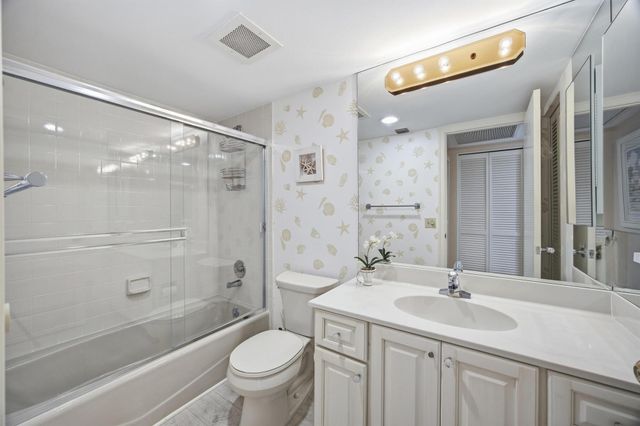 50 Beach Road 203, Tequesta, FL 33469